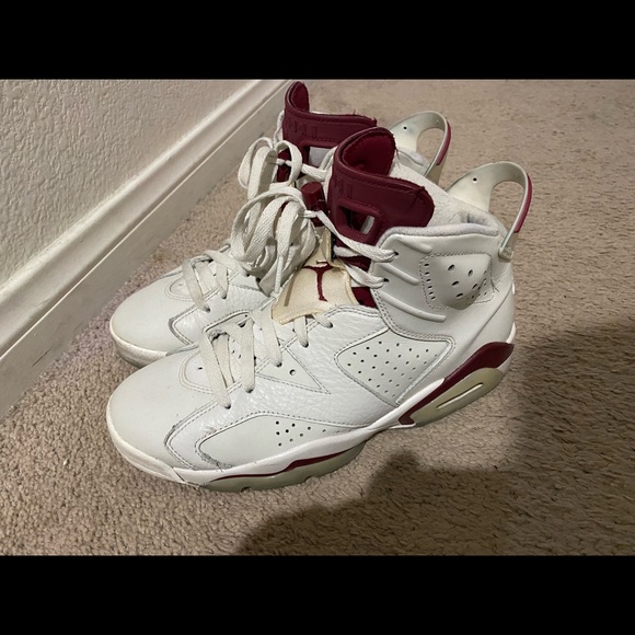 Maroon 6’s - Picture 2 of 2